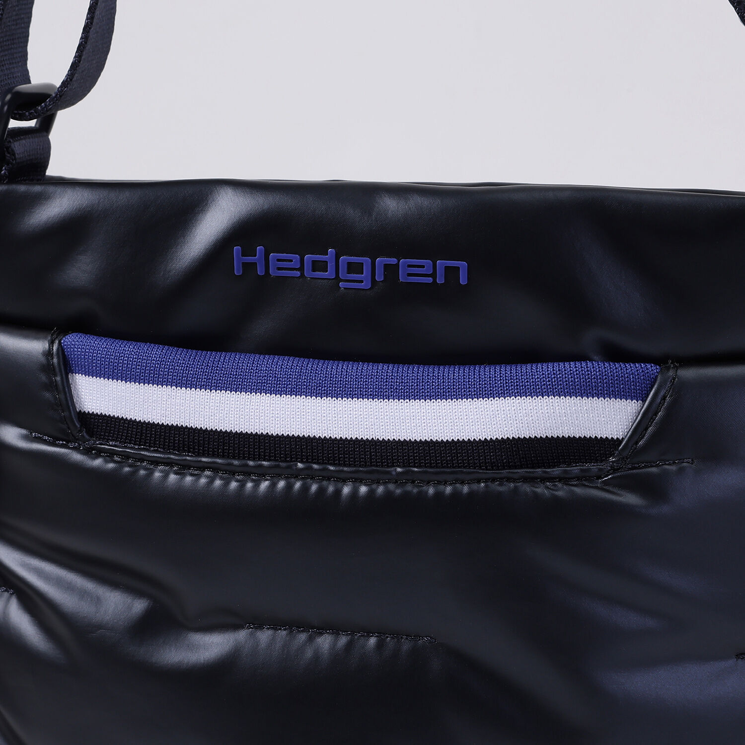 Hedgren Cocoon CUSHY weiche Crossover-Tasche Peacoat Blue