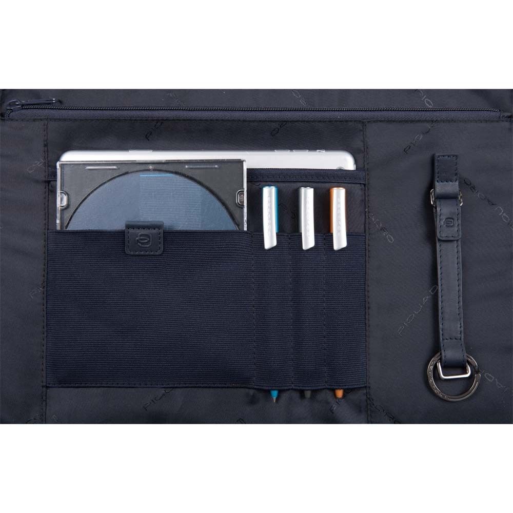 Piquadro ILI Kurzgriff-Laptoptasche mit zwei Fächern und iPad®Air/Pro 9,7-Fach Nachtblau Piquadro ILI Kurzgriff-Laptoptasche mit zwei Fächern und iPad®Air/Pro 9,7-Fach Nachtblau