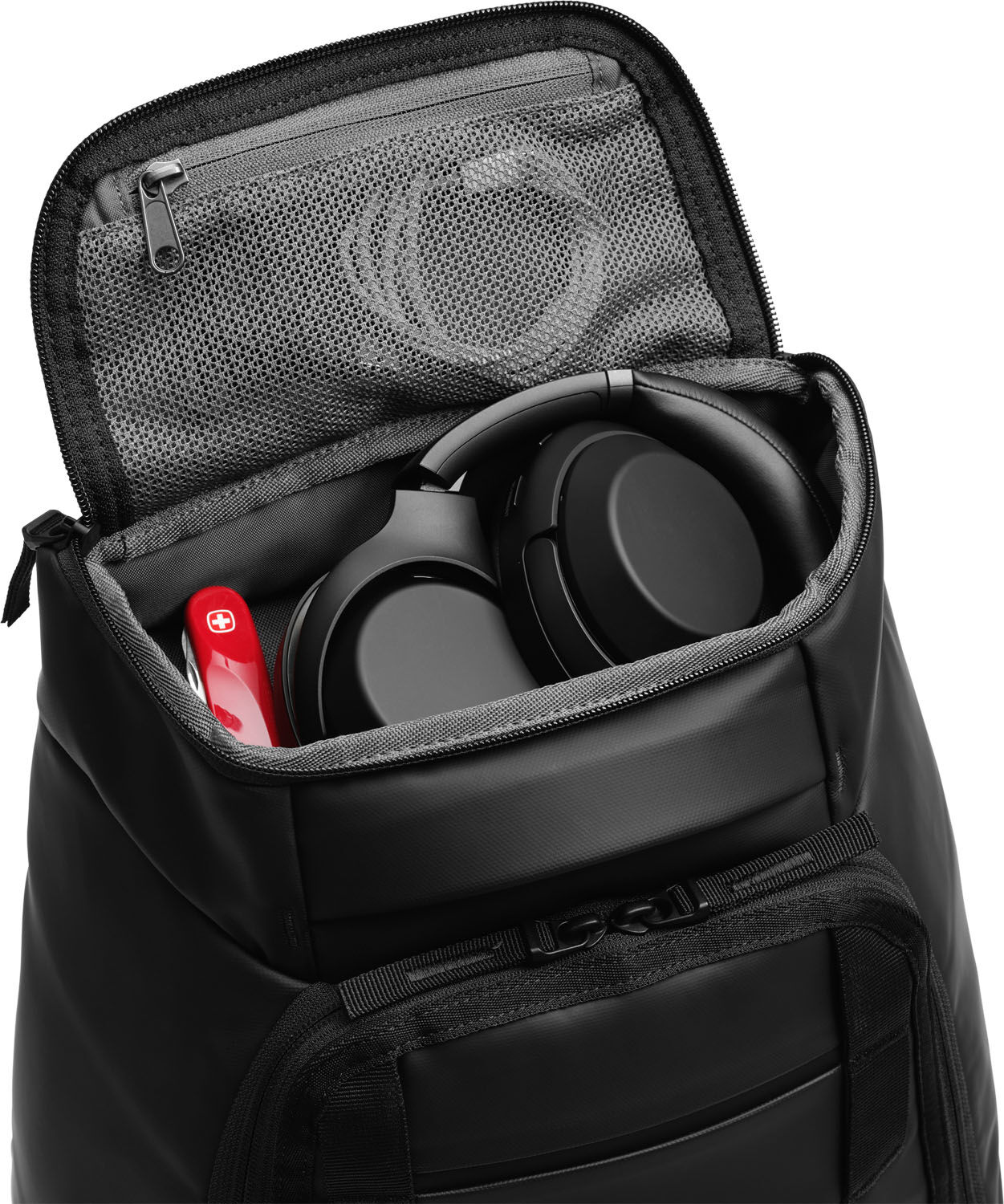 D_b_ Hugger Backpack 30L Fogbow Beige