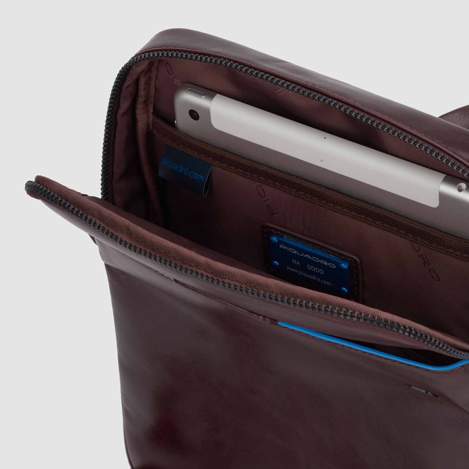 Piquadro Blue Square Revamp Umhängetasche mit iPad®-Fach Mahagoni Piquadro Blue Square Revamp Umhängetasche mit iPad®-Fach Mahagoni