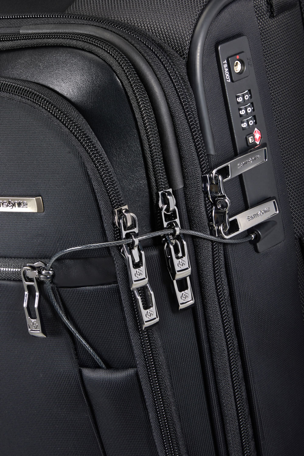 Samsonite Spectrolite 3.0 TRVL Trolley mit 4 Rollen 55cm + GRATIS HOTELGUTSCHEIN Black Samsonite Spectrolite 3.0 TRVL Trolley mit 4 Rollen 55cm + GRATIS HOTELGUTSCHEIN Black