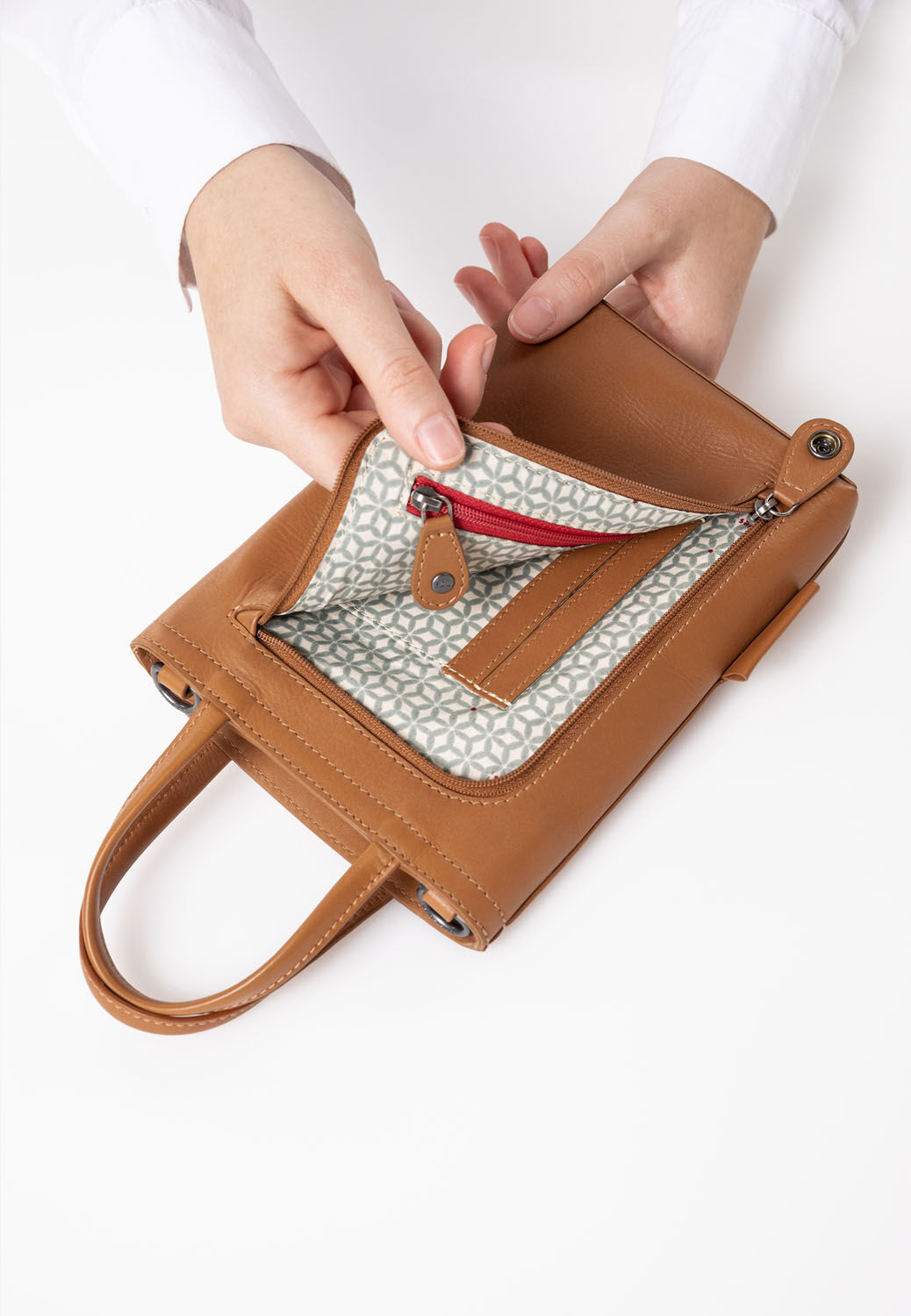 aunts & uncles Jamie´s Orchard FREESIA Phone bag cognac aunts & uncles Jamie´s Orchard FREESIA Phone bag cognac