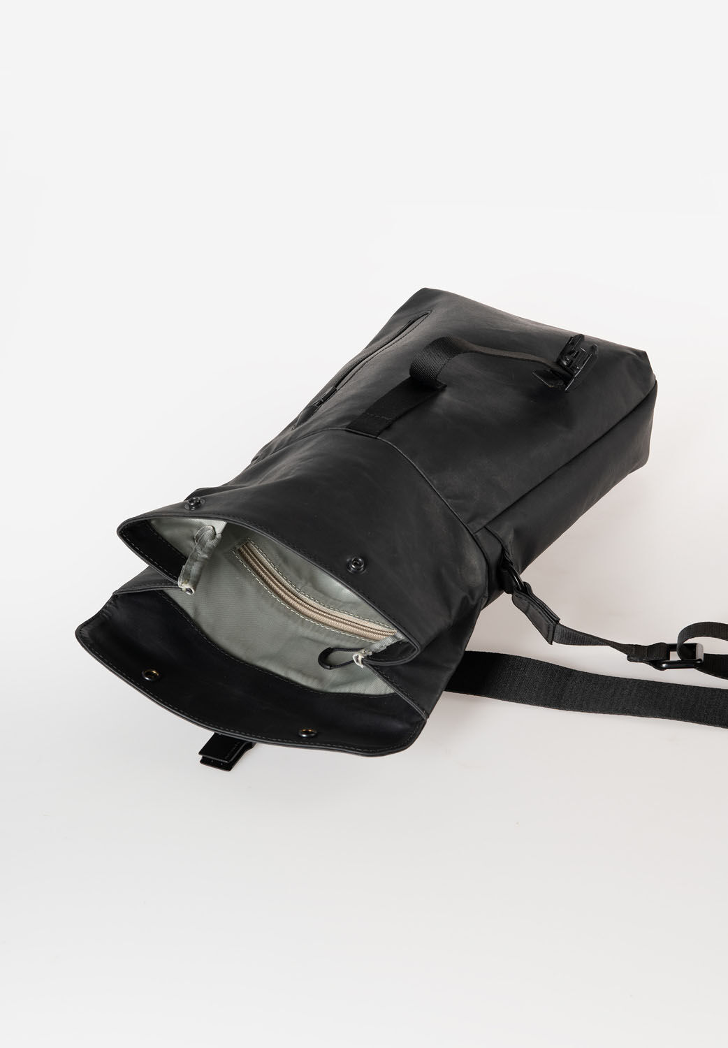 aunts & uncles Japan RE Kuji Rolltoptasche Black aunts & uncles Japan RE Kuji Rolltoptasche Black