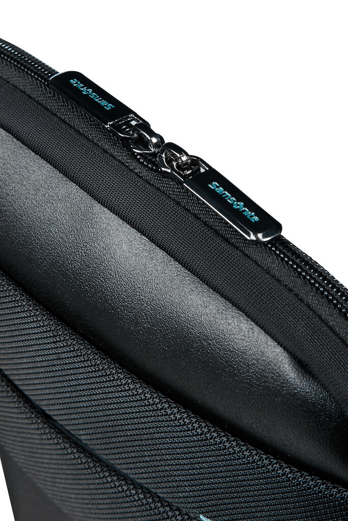 Samsonite Spectrolite 2.0 Flat Tablet Cross-Over L 9.7" Black Samsonite Spectrolite 2.0 Flat Tablet Cross-Over L 9.7" Black