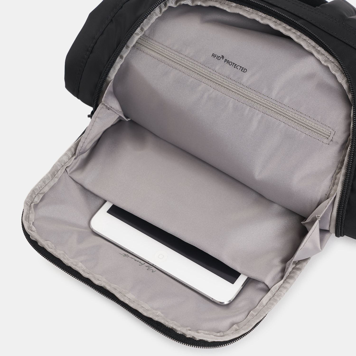 Hedgren Inner City Vogue L Backpack Large RFID Black Hedgren Inner City Vogue L Backpack Large RFID Black